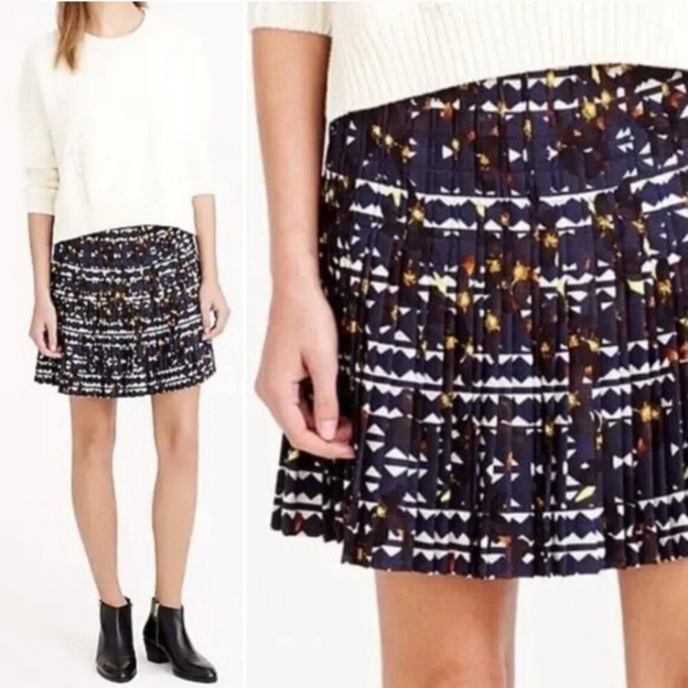 J. Crew Navy White Lattice Floral Pleated Preppy Chiffon Mini Skirt Sz 10 - Picture 2 of 8
